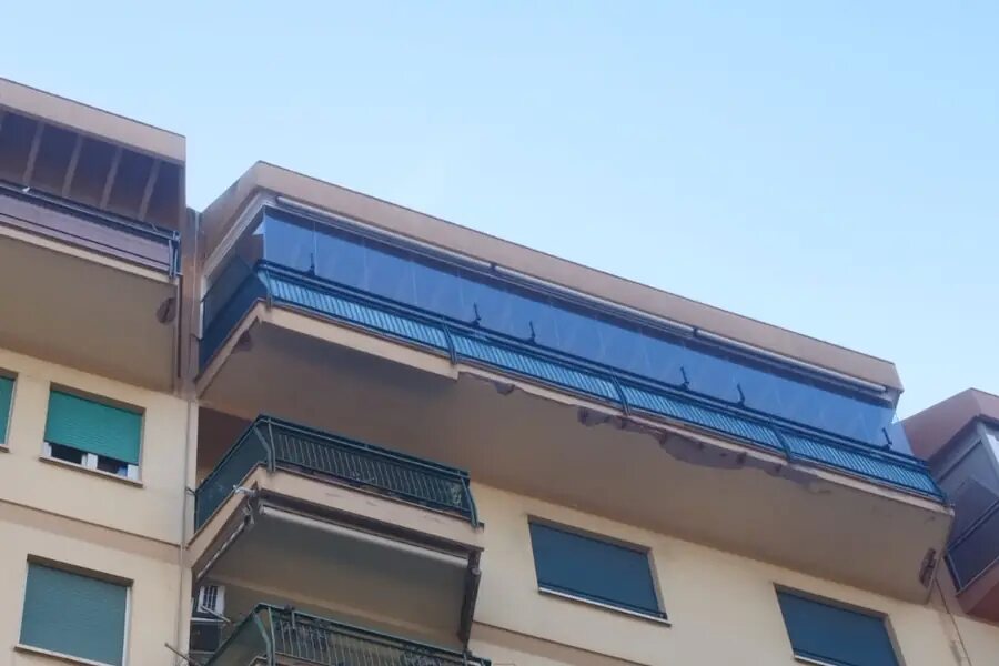 Balcone in Circonvallazione Nomentana dopo la posa delle vetrate panoramiche